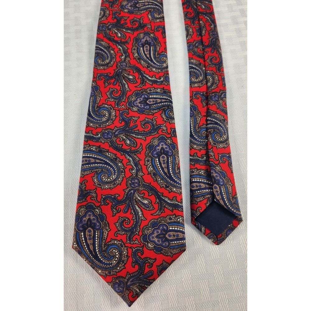 Designer Bert Pulitzer‎ Men's  Red Navy White 100% Silk Paisley Tie